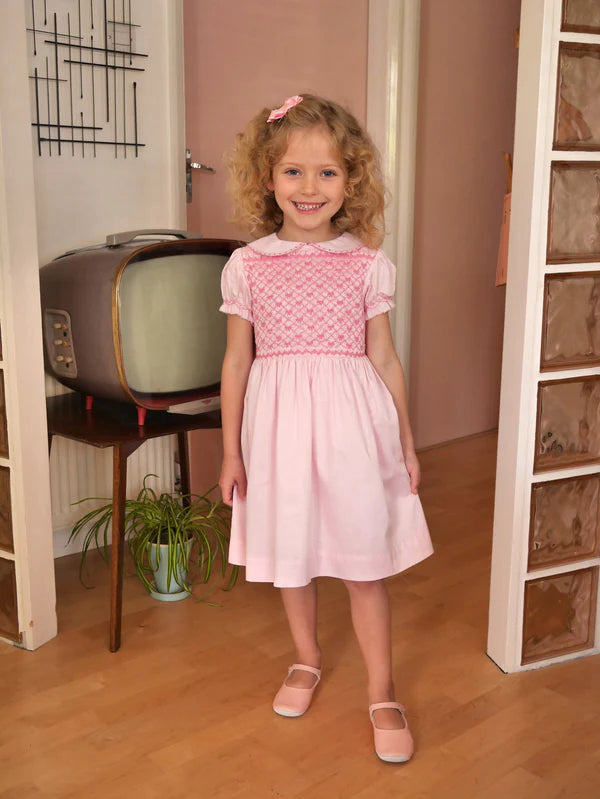 Girls Traditional Pink Bow Smocked Dress 8Y Girls Traditional Pink Bow Smocked Dress 8Y